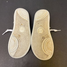 Load image into Gallery viewer, Girls sneakers w/sparkly heels
