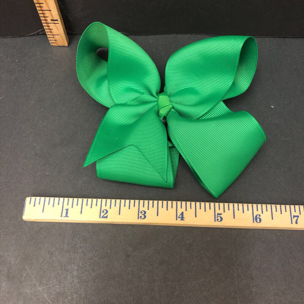 Solid hairbow clip