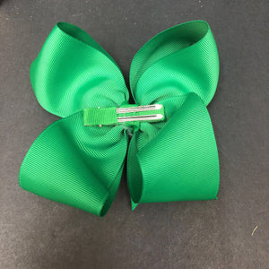 Solid hairbow clip