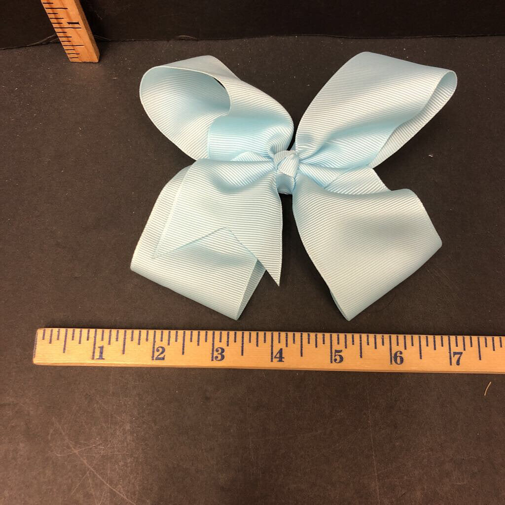 Solid hairbow clip