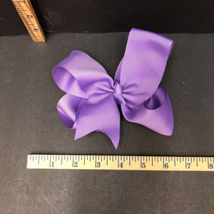 Solid hairbow clip