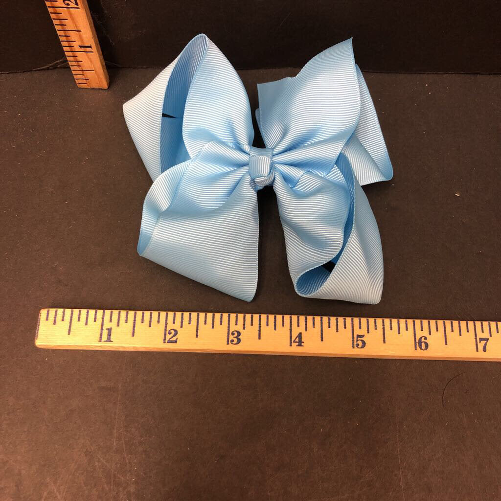 Solid hairbow clip