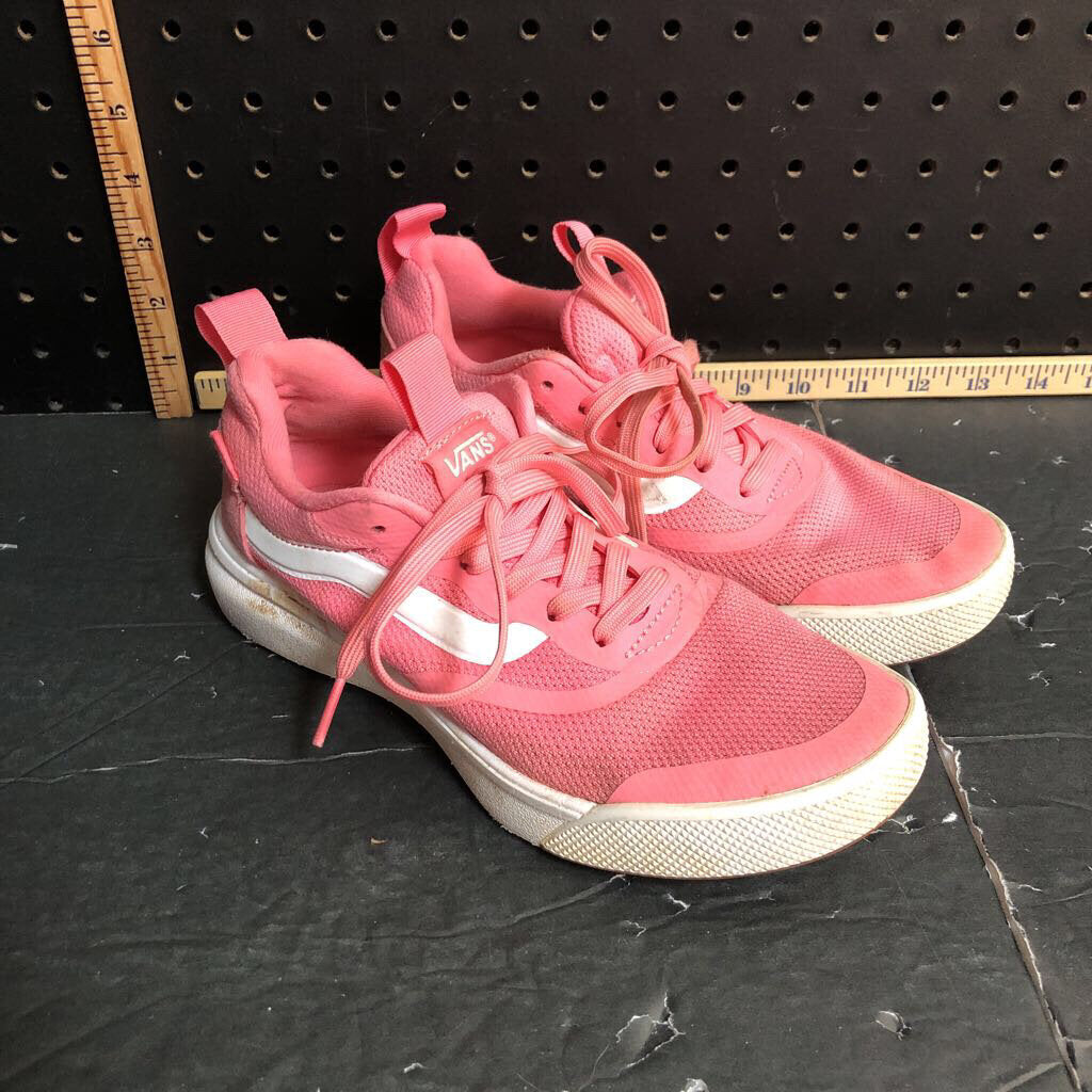 Girl's sneakers