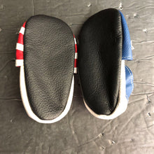 Load image into Gallery viewer, Boys stars &amp; stripes shoes (USA)
