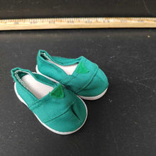 Load image into Gallery viewer, Canvas slip on shoes for 18&quot; doll

