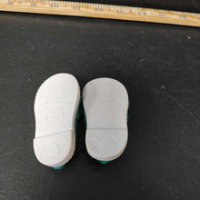 Load image into Gallery viewer, Canvas slip on shoes for 18&quot; doll

