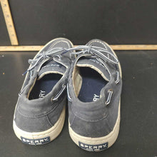 Load image into Gallery viewer, Boys casual shoes
