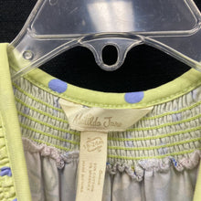 Load image into Gallery viewer, Floral outfit w/pockets
