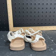 Load image into Gallery viewer, Girls braided sandals
