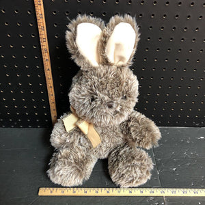 Plush bunny w/bow