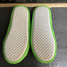 Load image into Gallery viewer, Girls plush flip flop slippers
