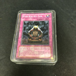 34pk Yu-Gi-Oh! cards in storage box (Konami)