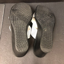 Load image into Gallery viewer, Girls wedge sandals
