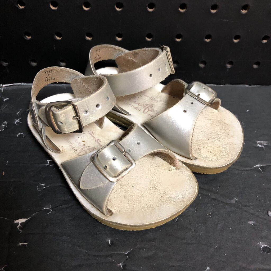 Girls Shiny Buckled Sandals