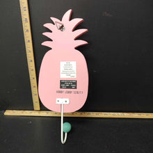 Load image into Gallery viewer, pineapple hanging hook
