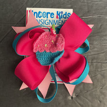 Load image into Gallery viewer, Cupcake Hairbow Clip
