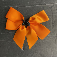 Load image into Gallery viewer, Halloween Spider Hairbow Clip
