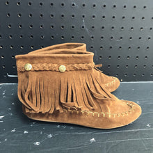 Load image into Gallery viewer, Girls Fringe Ankle Boots
