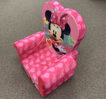 Load image into Gallery viewer, Minnie Mouse Foam Toddler Chair w/ removable cover
