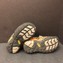 Load image into Gallery viewer, Boys Velcro Sneakers
