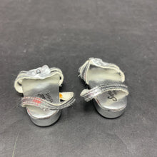 Load image into Gallery viewer, Strappy Sandals for 18&quot; Doll
