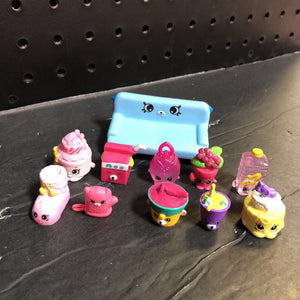 Figures w/Accessories