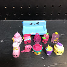 Load image into Gallery viewer, Figures w/Accessories
