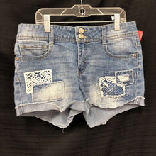 Load image into Gallery viewer, Denim patch shorts
