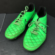 Load image into Gallery viewer, Boys Tiempo Rio Cleats
