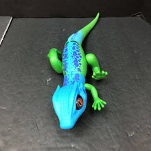 Load image into Gallery viewer, Lurking Lizard Battery Operated
