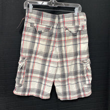 Load image into Gallery viewer, Plaid cargo shorts

