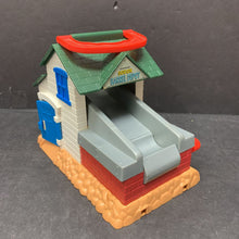 Load image into Gallery viewer, 2006 Barrel Depot Train Playset
