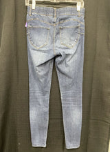 Load image into Gallery viewer, Archived on 2024-01-17 by SC for fulfilment
