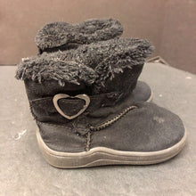 Load image into Gallery viewer, Girls Heart Buckle Winter Boots

