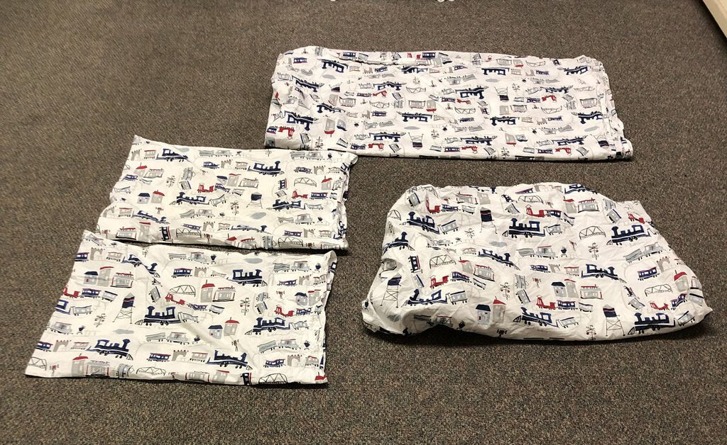 Train Fitted Sheet, Flat Sheet, & 2 Pillow Cases bedding set