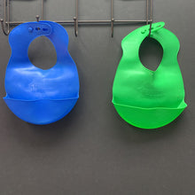 Load image into Gallery viewer, 2pk Silicone Bibs
