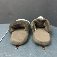 Load image into Gallery viewer, Boys Football Slippers
