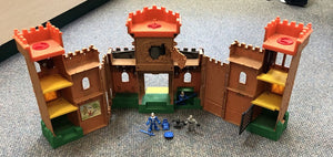Medieval Eagle Talon Castle w/Figures Battery Operated