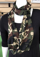 Load image into Gallery viewer, Girls Camo Infinity Scarf
