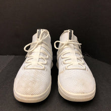 Load image into Gallery viewer, Boys Clyde Court Basketball Shoes
