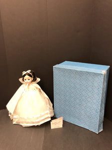 Snow White Doll w/Stand 1965 Vintage Collectible