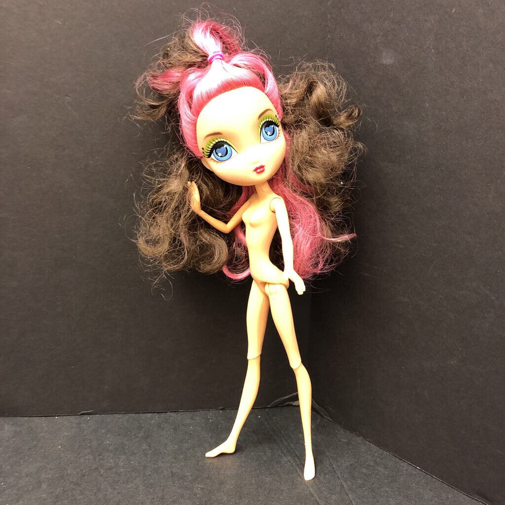 Dee Loves Lebun Doll