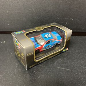 Bobby Hamilton #43 Goody's 1997 Season Authentic Diecast Replica NASCAR 1:64 (Revell) (NEW)