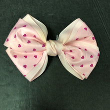 Load image into Gallery viewer, Valentine&#39;s Day Heart Hairbow Clip
