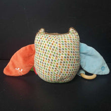 Load image into Gallery viewer, Treetop Friends Hug &amp; Hide Owl Chime Rattle Toy
