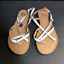 Load image into Gallery viewer, Girls Strappy Sandals
