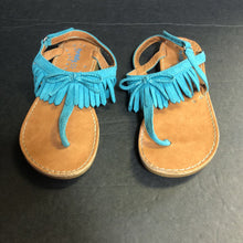 Load image into Gallery viewer, Girls Fringe Sandals
