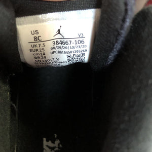 Boys Air Jordan 6 Retro Sneakers