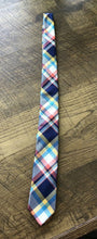 Load image into Gallery viewer, Boys Plaid Tie
