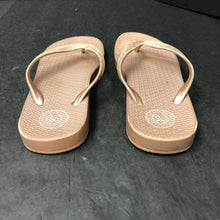 Load image into Gallery viewer, Girls Sparkly Flip Flops
